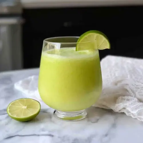 Refreshing Cucumber Lime Smoothie
